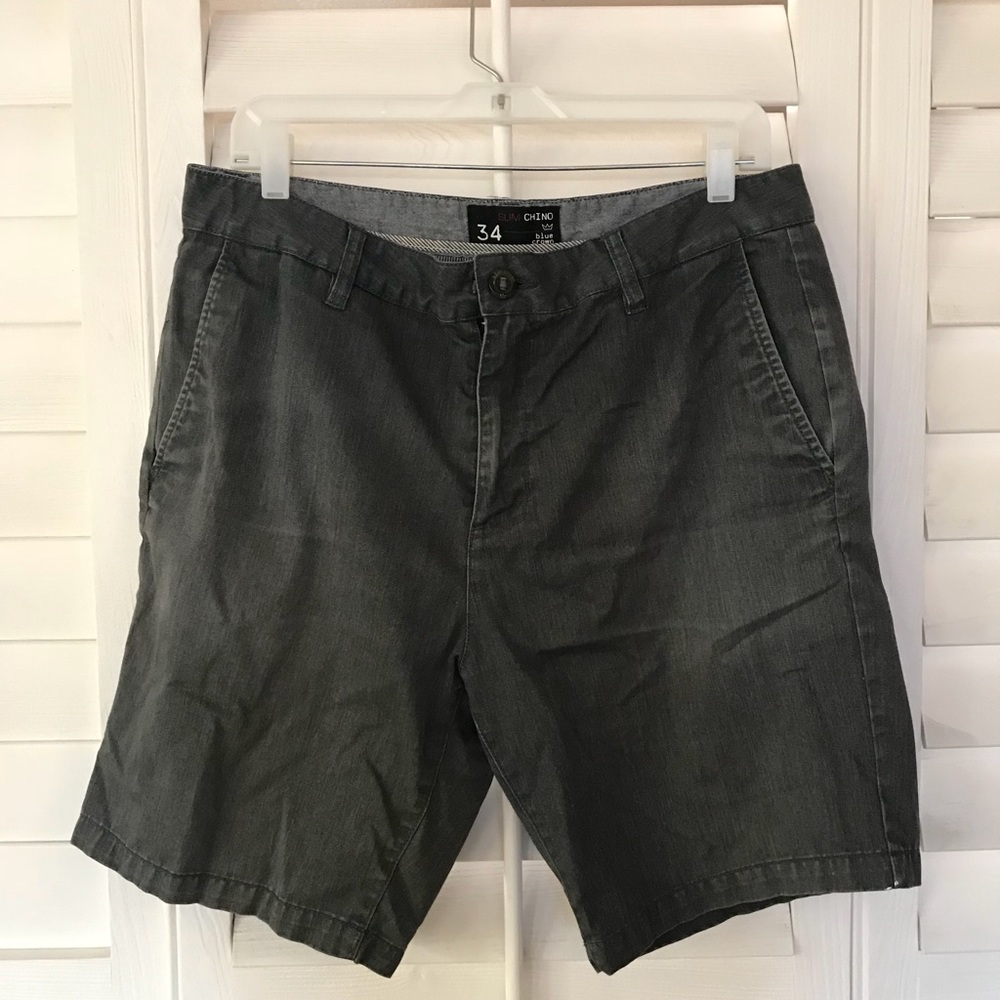 ⭐️ 2/$20 Men’s Blue Crown Gray Shirts 34